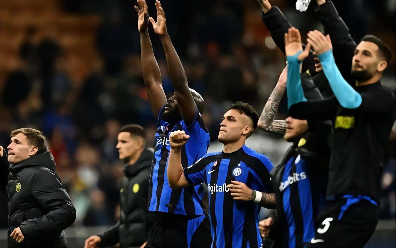 [图]爱德华兹39+5布朗空砍41+6+7 森林狼力克绿军